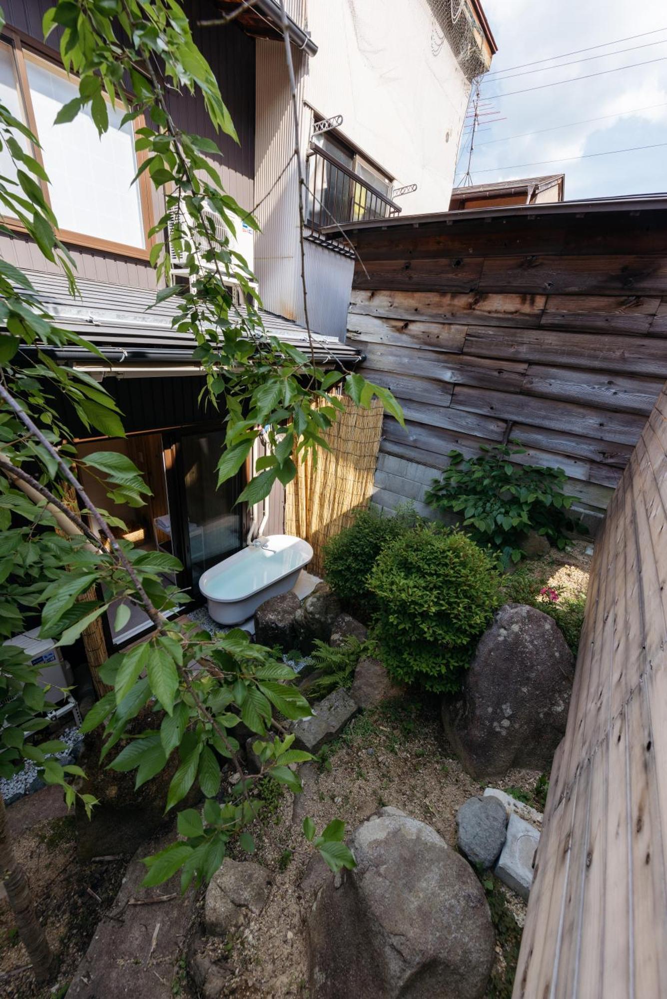 Guest House Hinata - Japanese House With Sauna And Open-Air Bath Takayama  Ngoại thất bức ảnh
